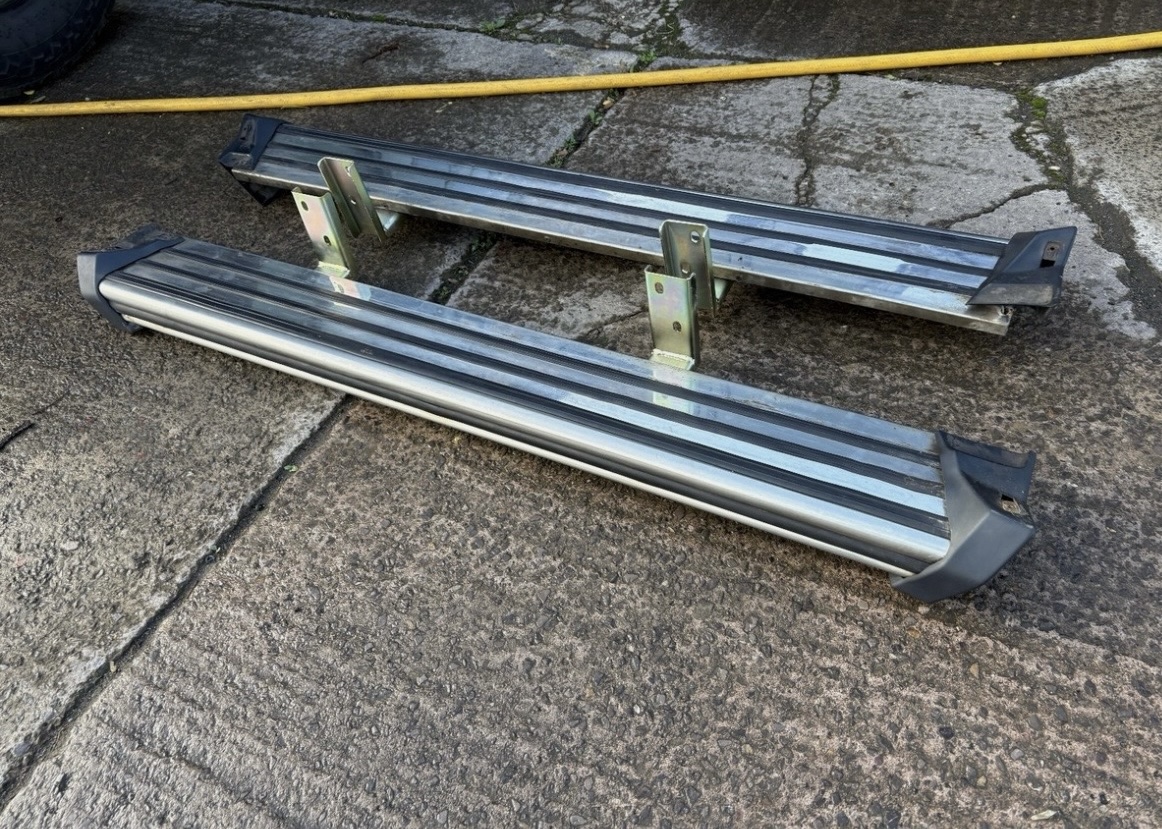 Mercedes g wagon W463 side steps SWB - Image 7