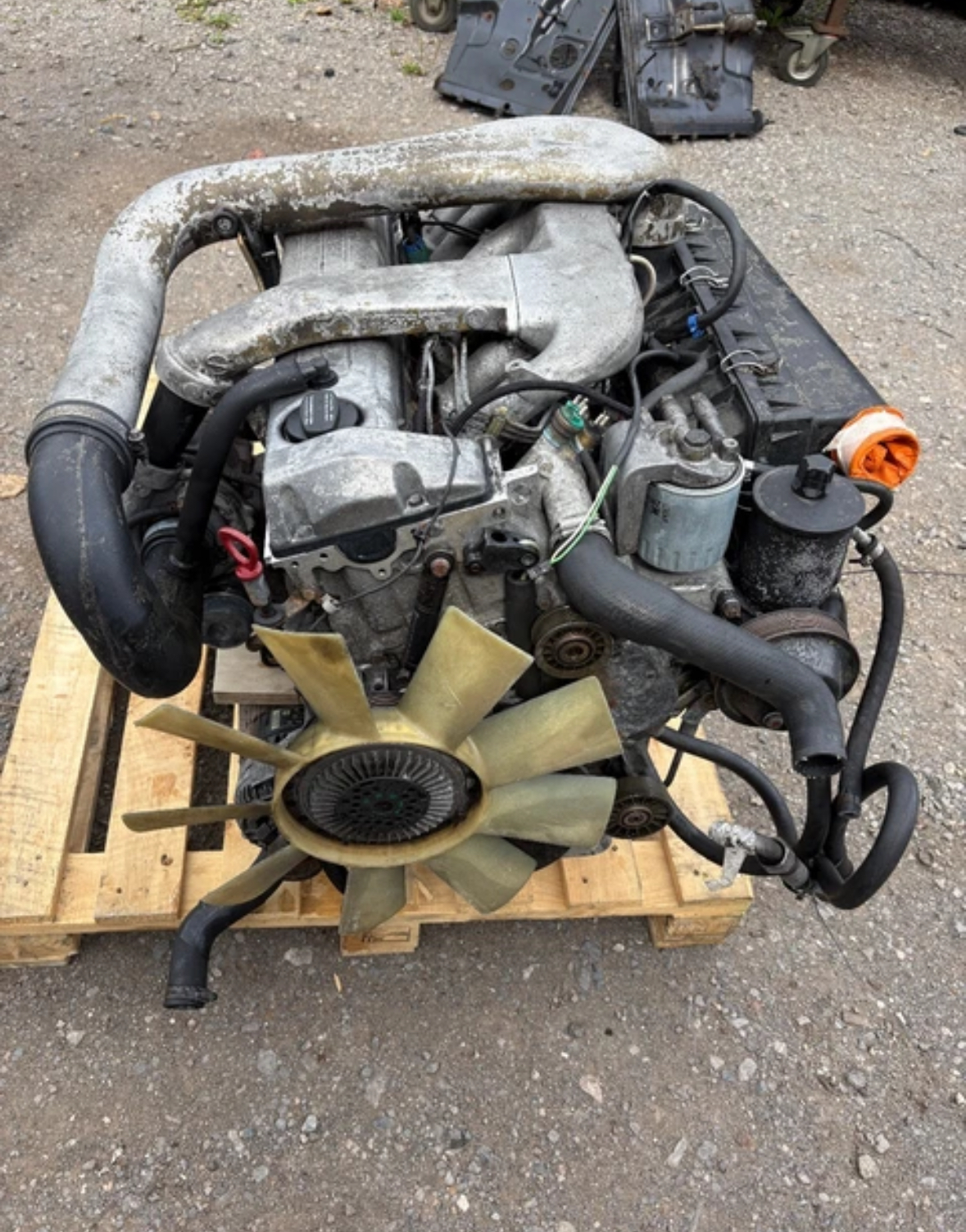 G-wagon engine and gearbox for sale