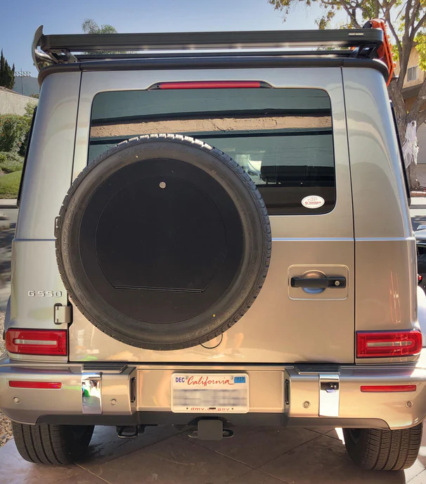 Spare Wheel Cover with Lockable Compartment for Mercedes Gwagen - Image 10