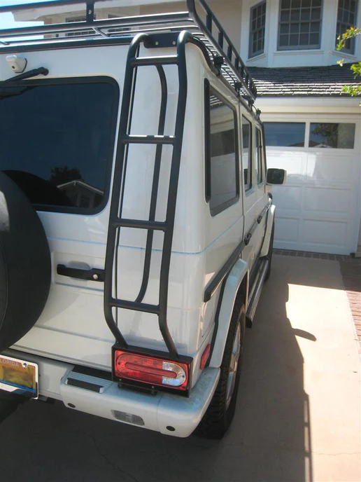 Mercedes-Benz G-Wagon Rear Access Ladder – OEM-Inspired, Heavy-Duty Bolt-On Design - Image 4