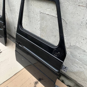 Mercedes-Benz G W460 Front door